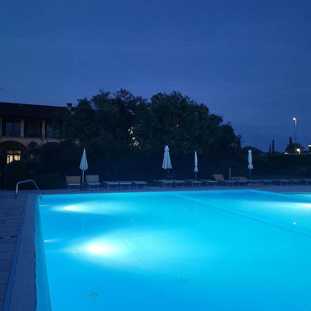 Dolce Blu Sirmione Appartement Rivoltella del Garda Buitenkant foto