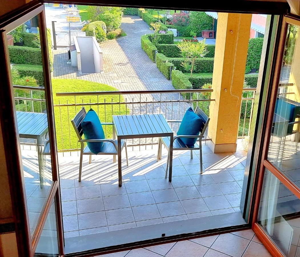 Dolce Blu Sirmione Appartement Rivoltella del Garda Buitenkant foto