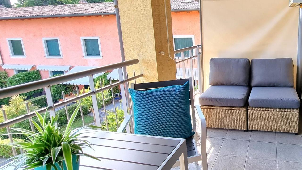 Dolce Blu Sirmione Appartement Rivoltella del Garda Buitenkant foto